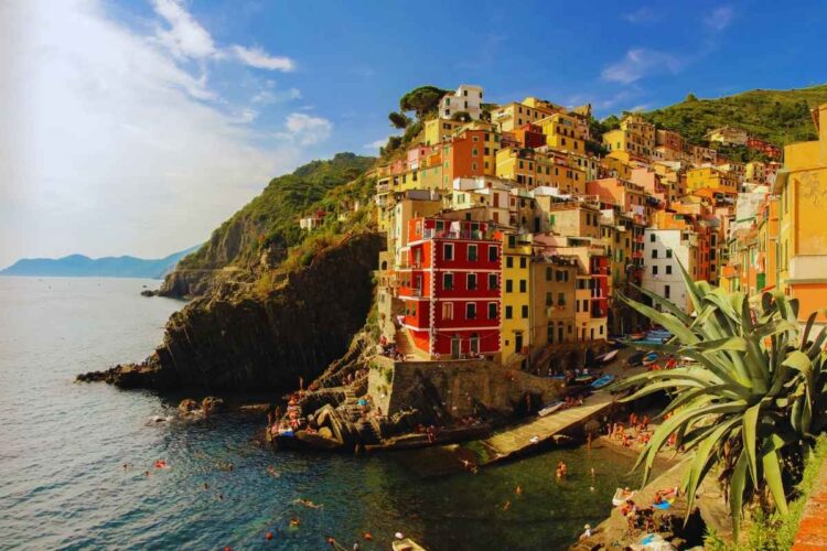 Romanticismo a picco sul mare: scopri il Sentiero dell’Amore